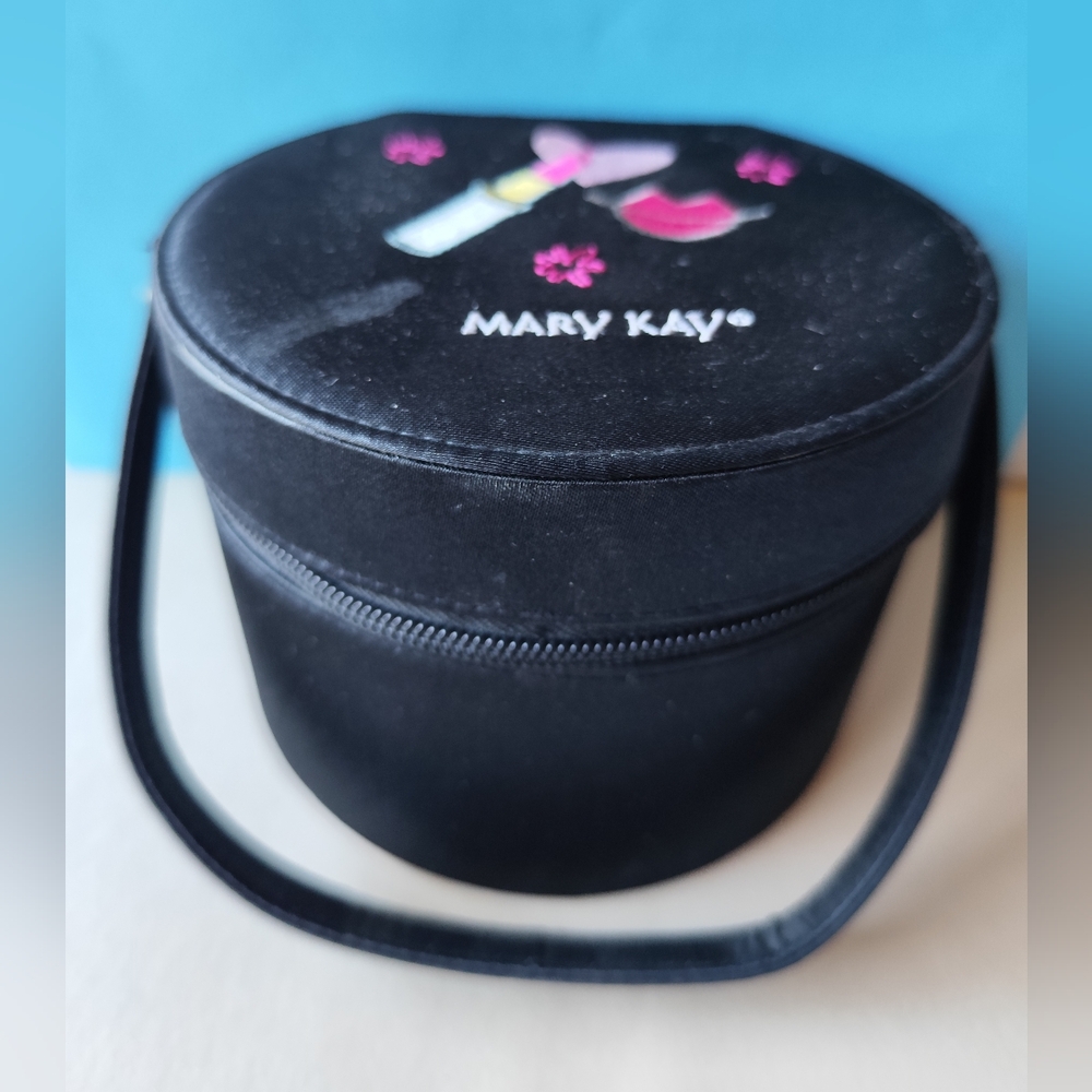Mary Kay Black Cosmetic Bag